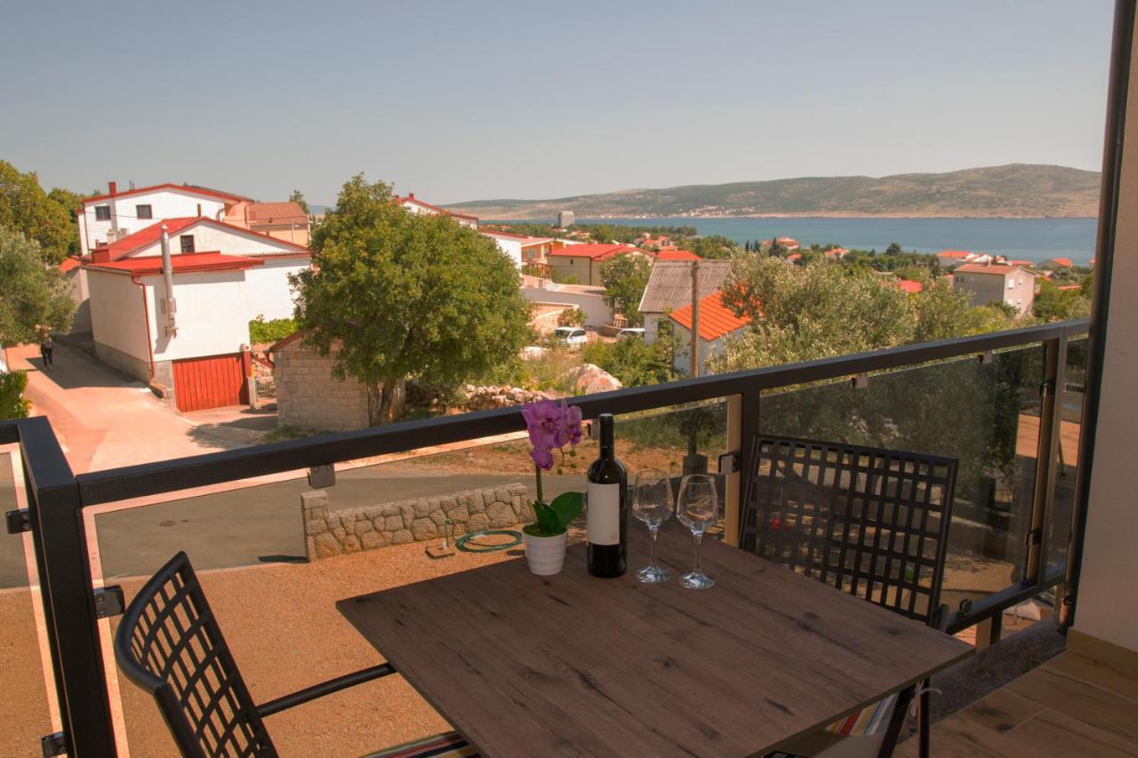 Villa Apartments Filip Starigrad Paklenica Buitenkant foto