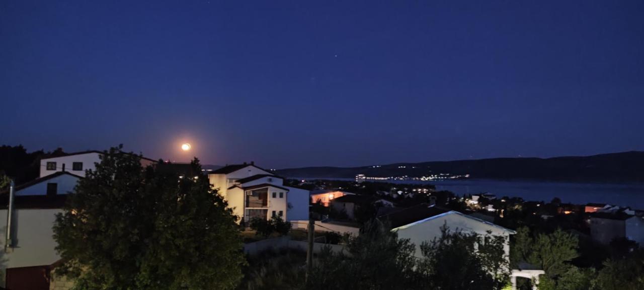 Villa Apartments Filip Starigrad Paklenica Buitenkant foto